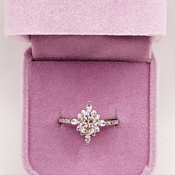 MOI|GLAM Moissanite Diamond Goddess Ring - Picture 5 of 10